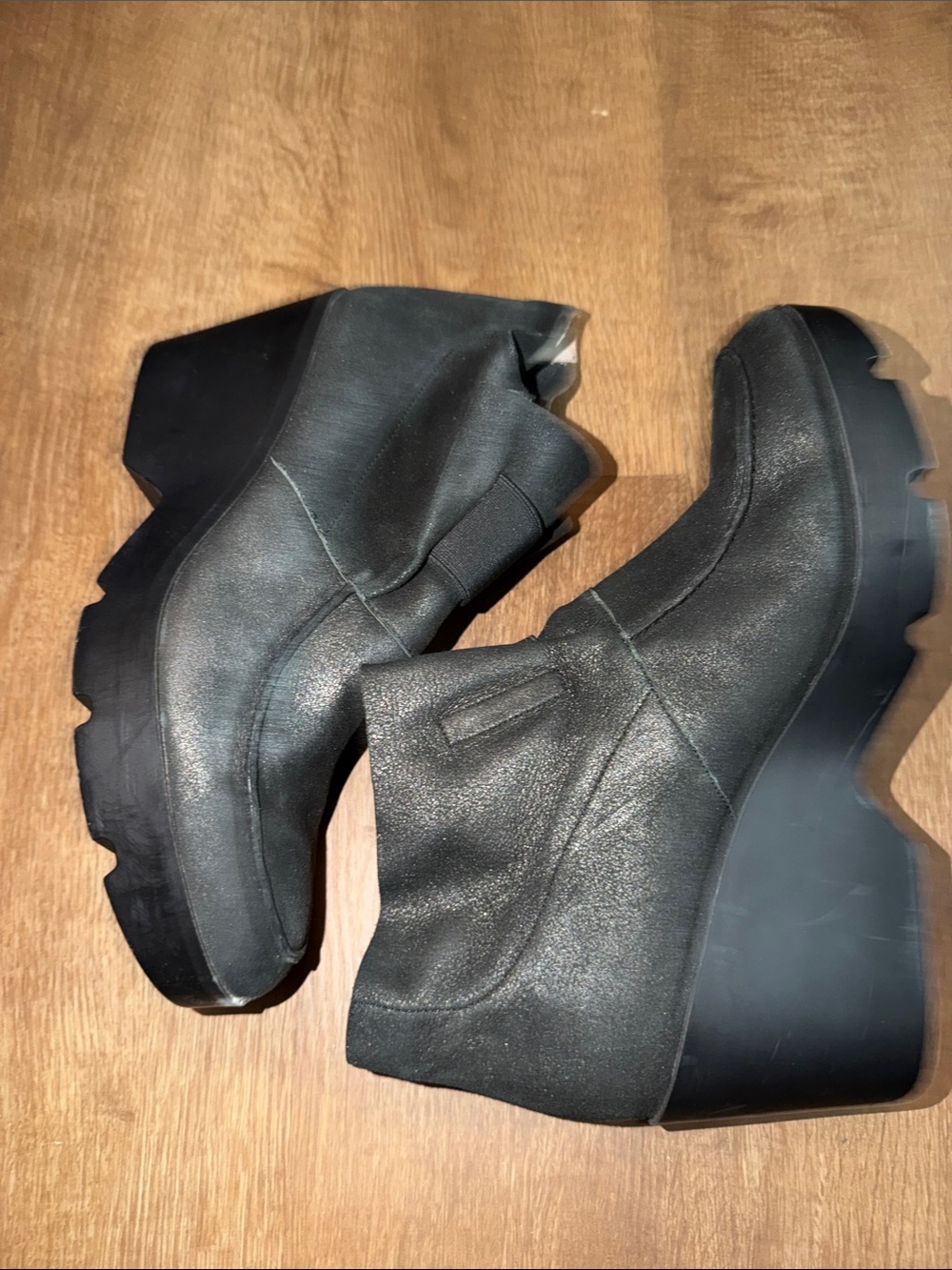 Eileen Fisher black suede wedge ankle boots feature a distinct thick lug sole 10